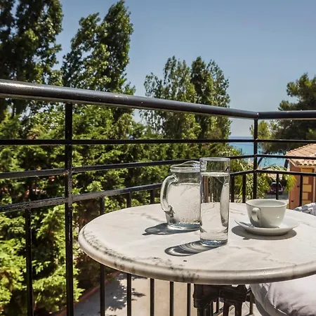 Makis Hotel 3*